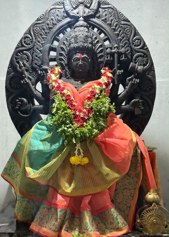 Adi Rakshana Prathyangira